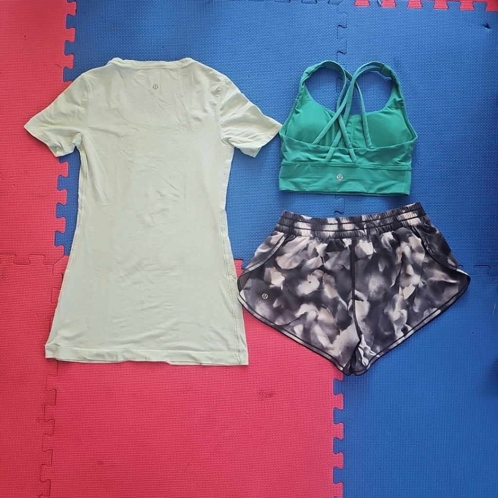 Bundle Lululemon 3 Pcs Top/Bra/Short Size 4